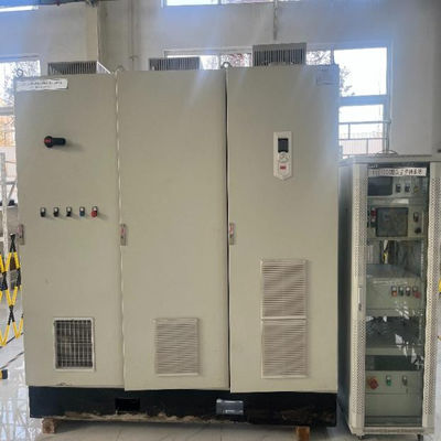 Próbka dynamometru silnika benzynowego