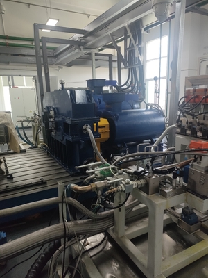 Stanowisko testowe do testów wydajności i niezawodności przekładni i osi z wymuszonym chłodzeniem powietrzem 500kW w układzie jeden do jednego